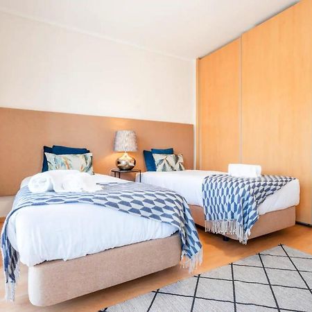 Appartamento ★ Oceanfront: Luxury Breathtaking Views And Pool ★ Olhão Esterno foto
